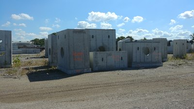 Civil engineering precast concrete structure
